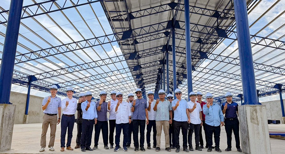 马来西亚菠萝产业政府代表团合影